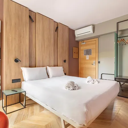 Center Hotel 3*