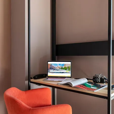 Center מלון ג'נובה