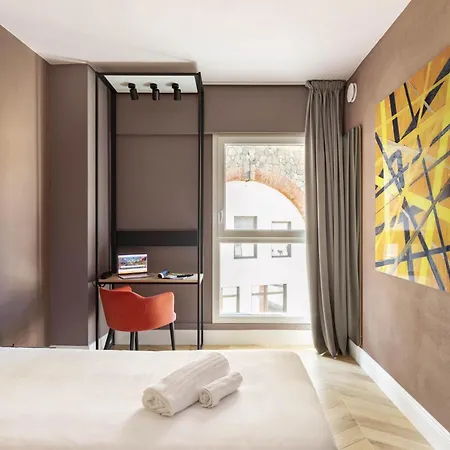 Center Hotel Génova