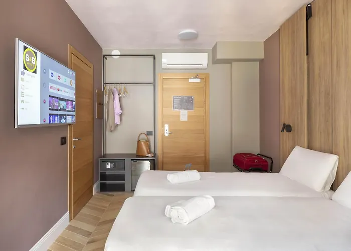 Hotel Center