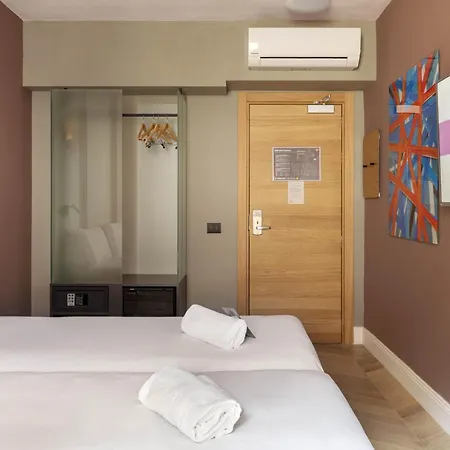 Otel Center 3*