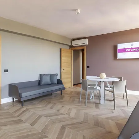 Center Hotel 3*
