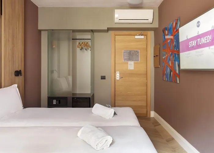 Otel Center 3*