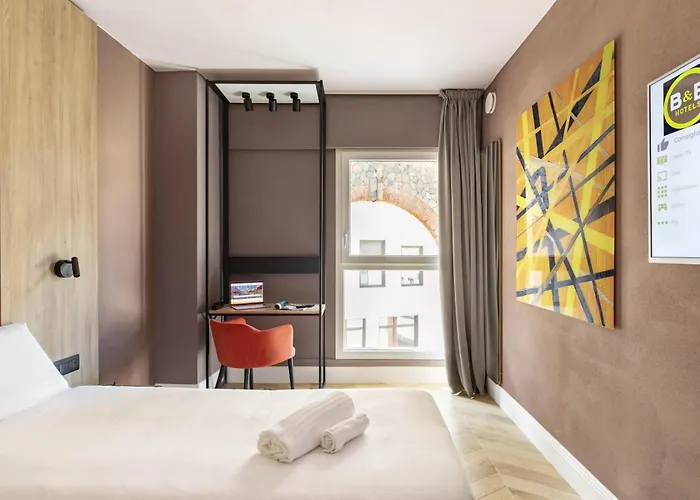 Center Otel Cenova