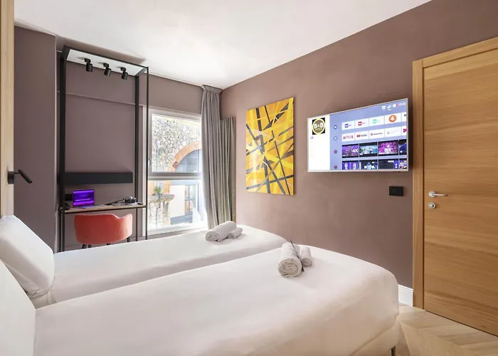 Center Hotel 3*